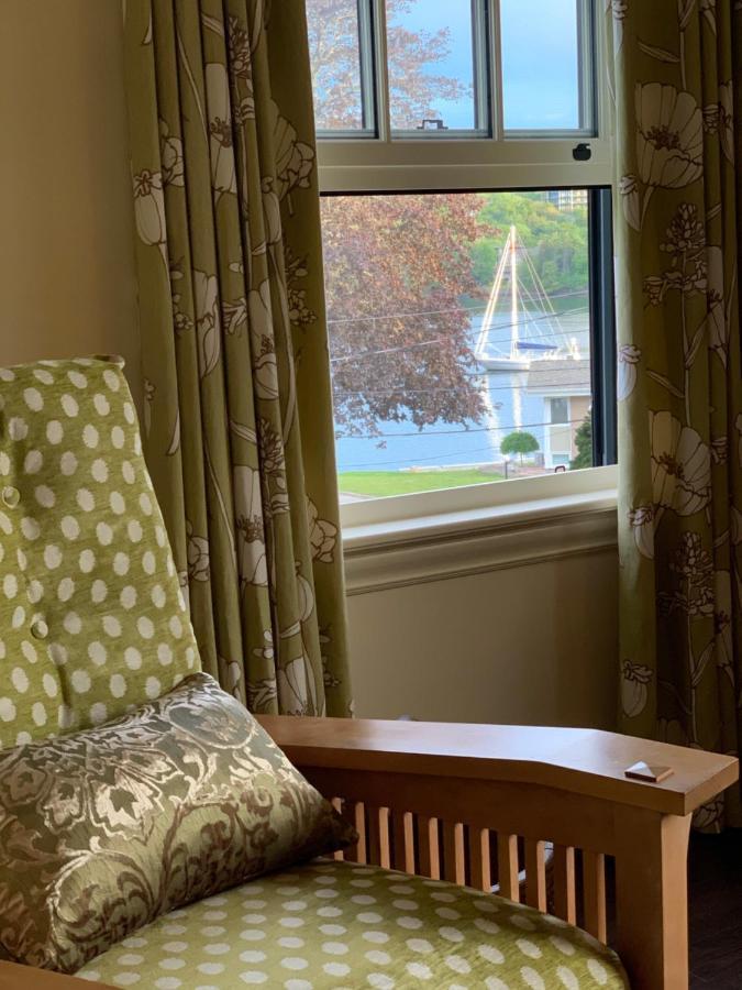 The Pebble Bed And Breakfast Halifax Exterior photo